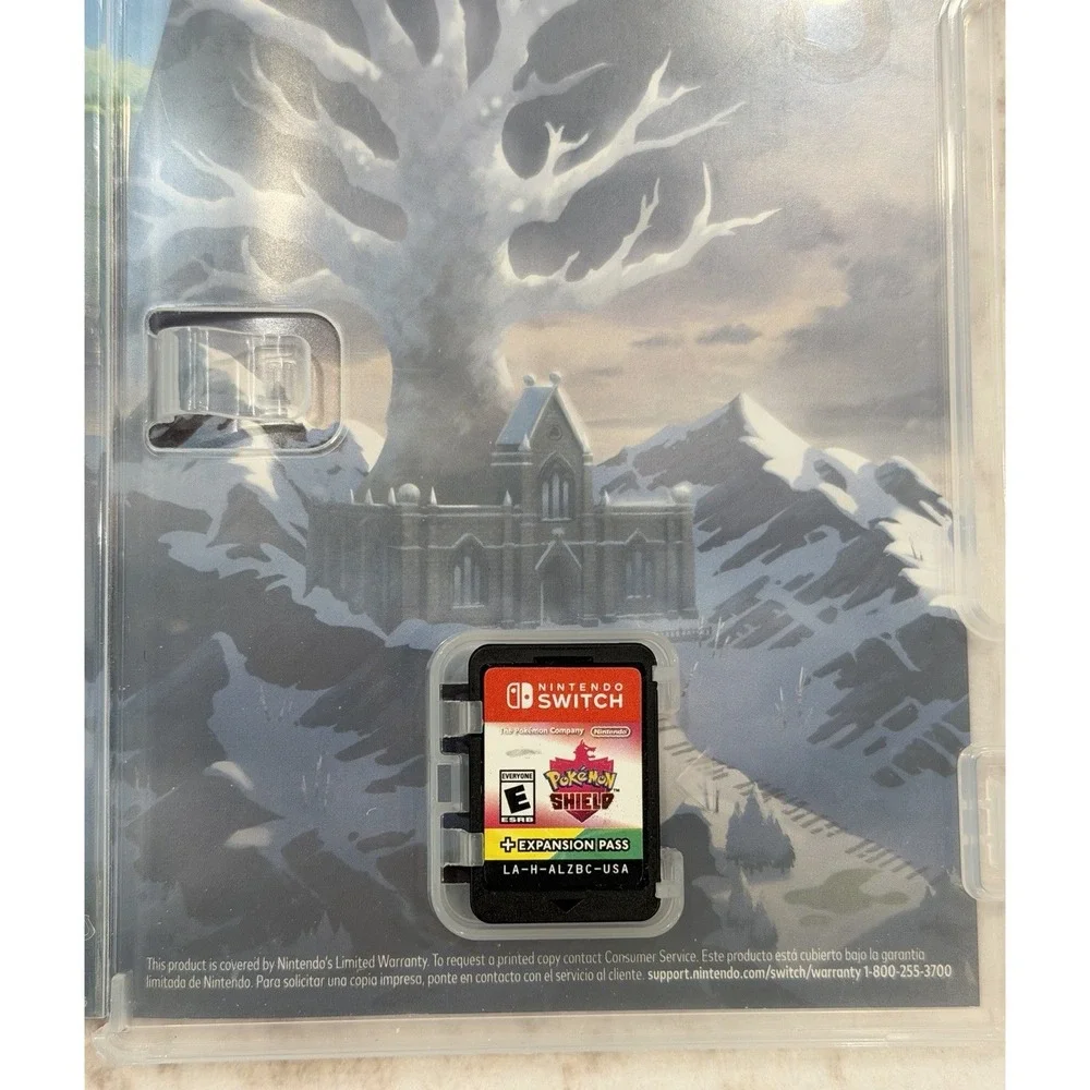 Pokemon Shield + Pokemon Shield Expansion Pass Nintendo Switch